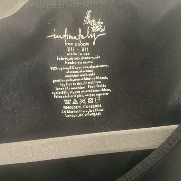 Free people cropped black top - size XS/S - Picture 2 of 5